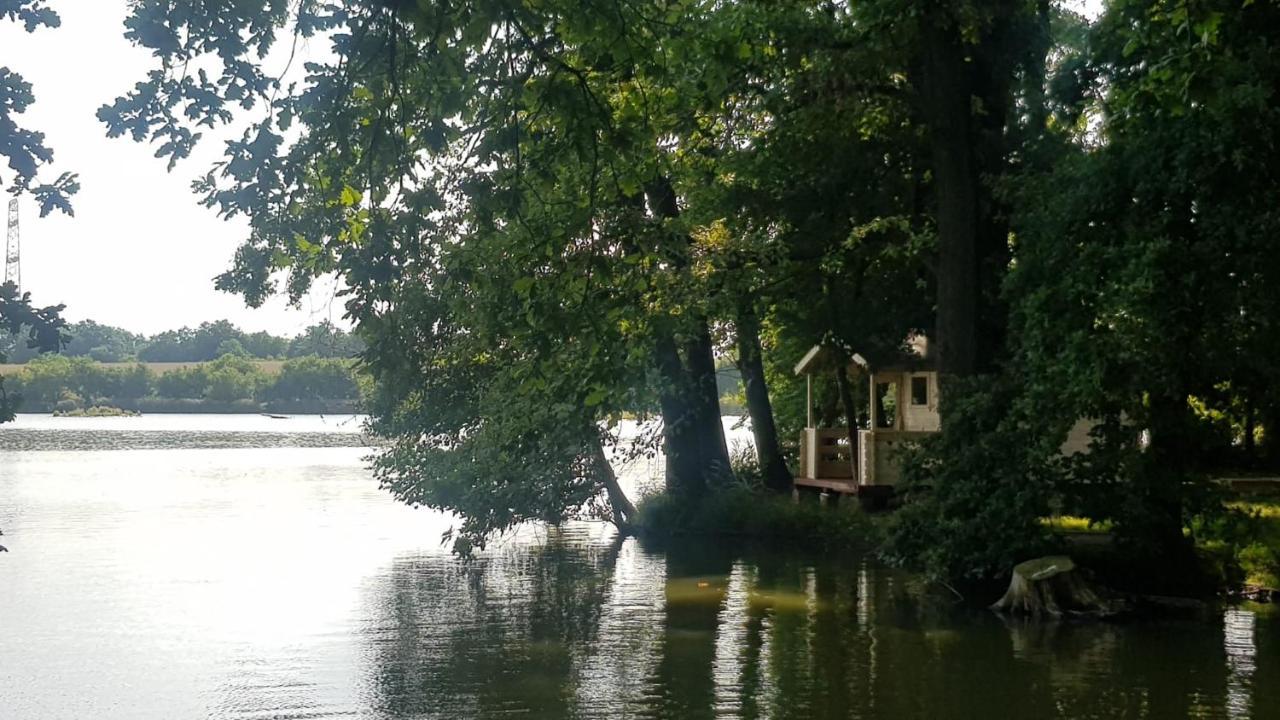Šeberák - ubytování v chatičkách a v luxusních stanech Praga Exterior foto